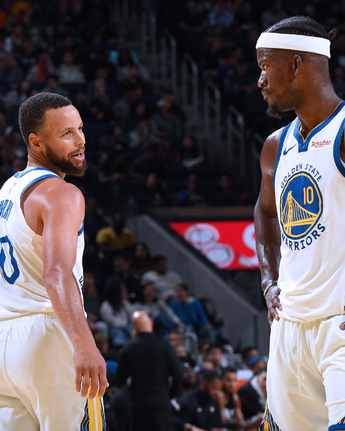 勇士队内训练赛