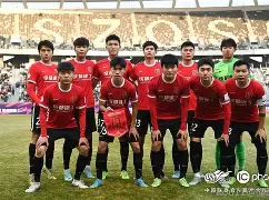 利物浦队员准备在主场与对手较量比赛